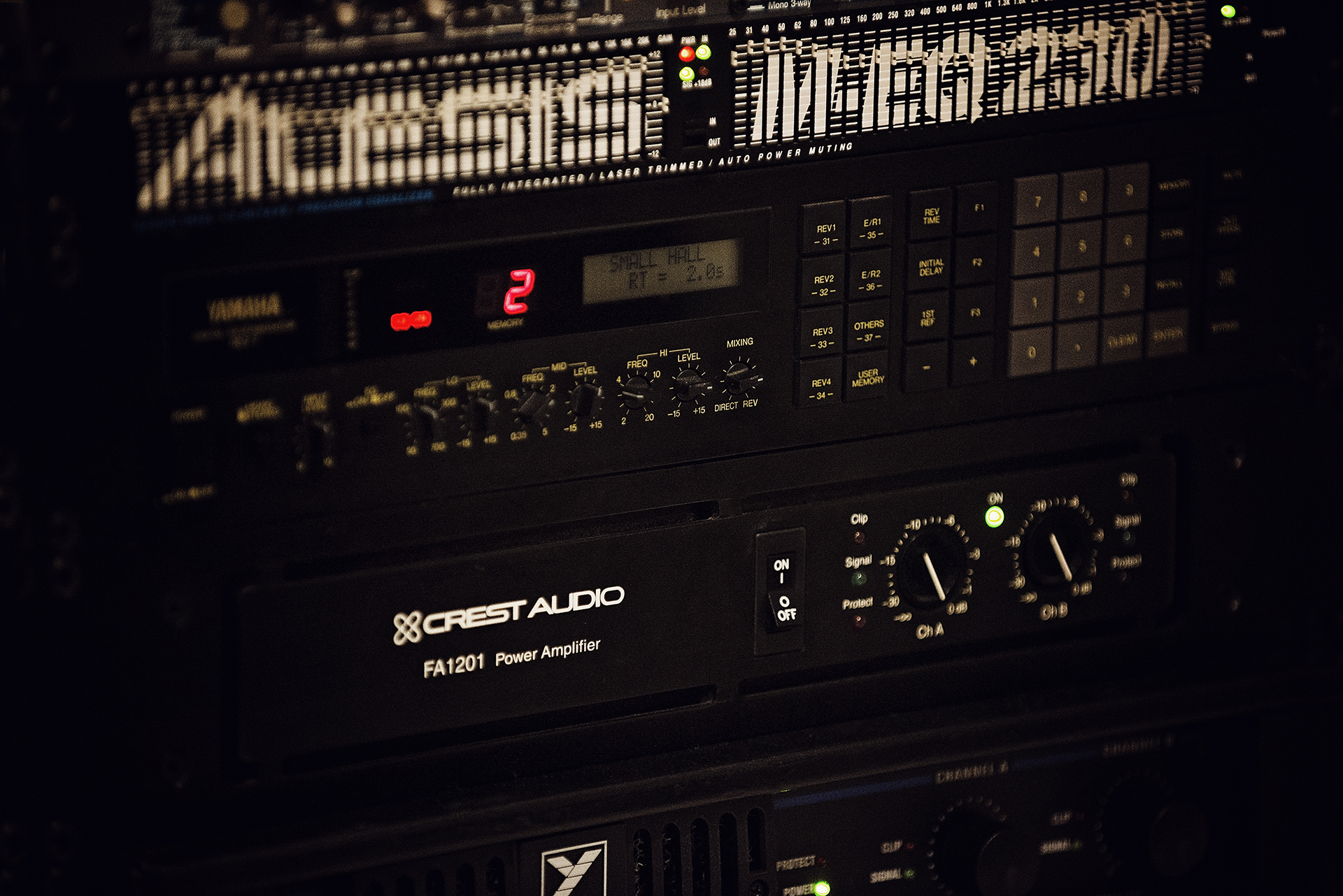 power amps live sound rack