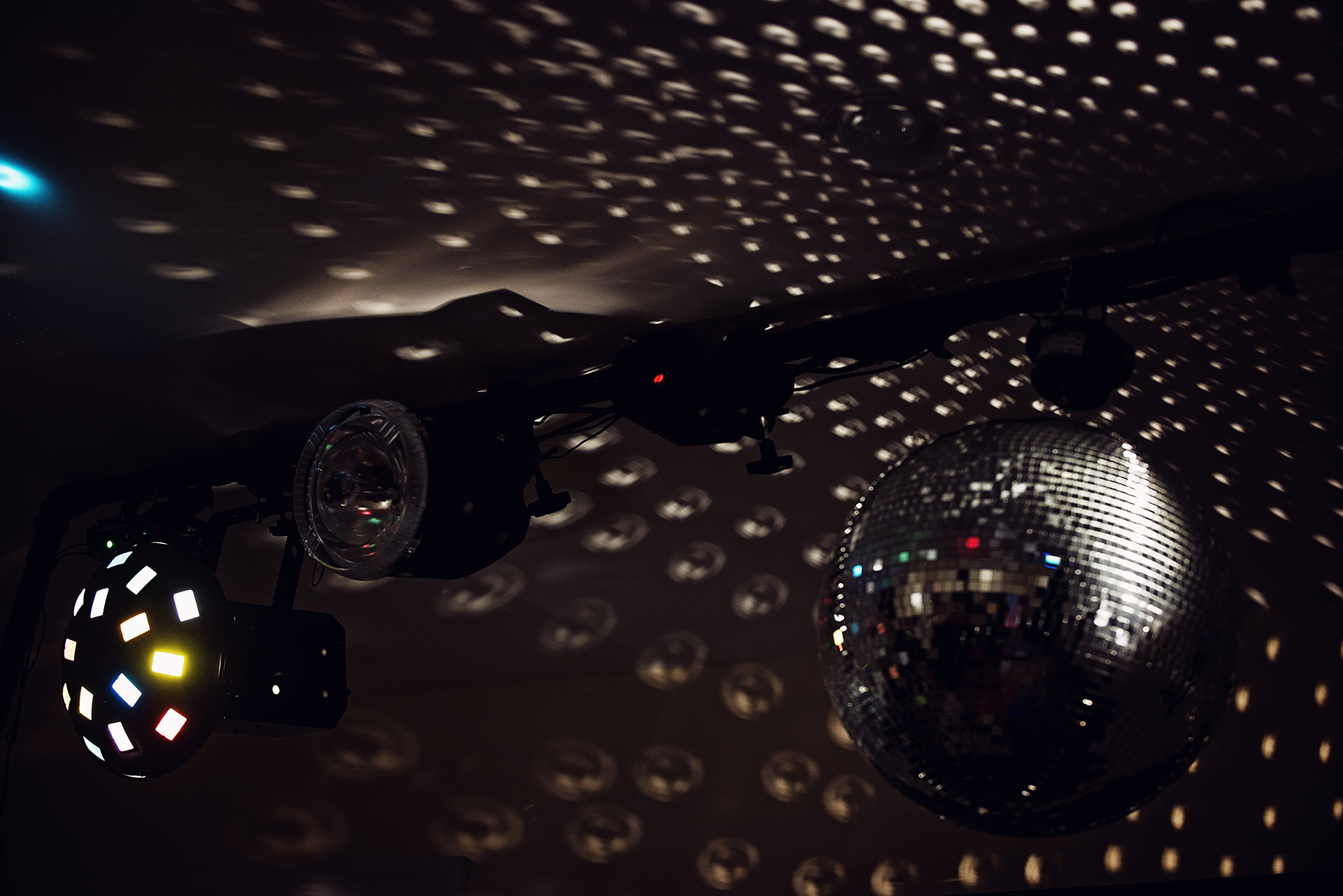 mirror ball with strobe and mushroom